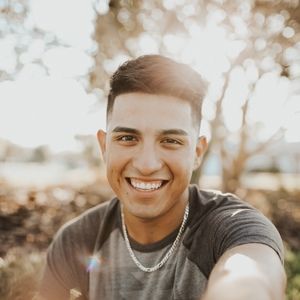 Meet your Posher, Luis